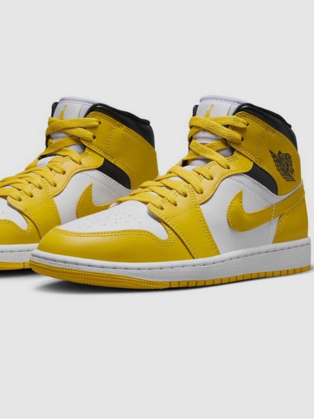 Women’s Air Jordan 1 Mid in “Vivid Sulfur”